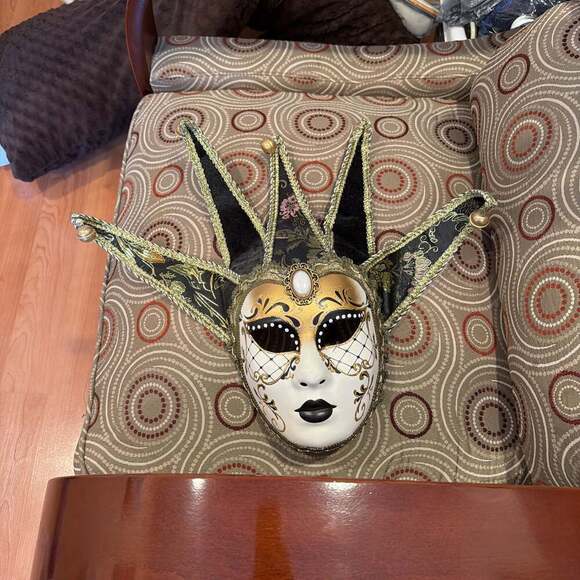 Unbranded Accessories - Black and Gold Full Face Venetian Jester Masquerade made in Italy hand painted